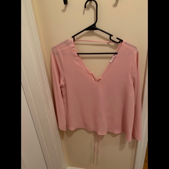 Super cute chiffon top! - Picture 1 of 2